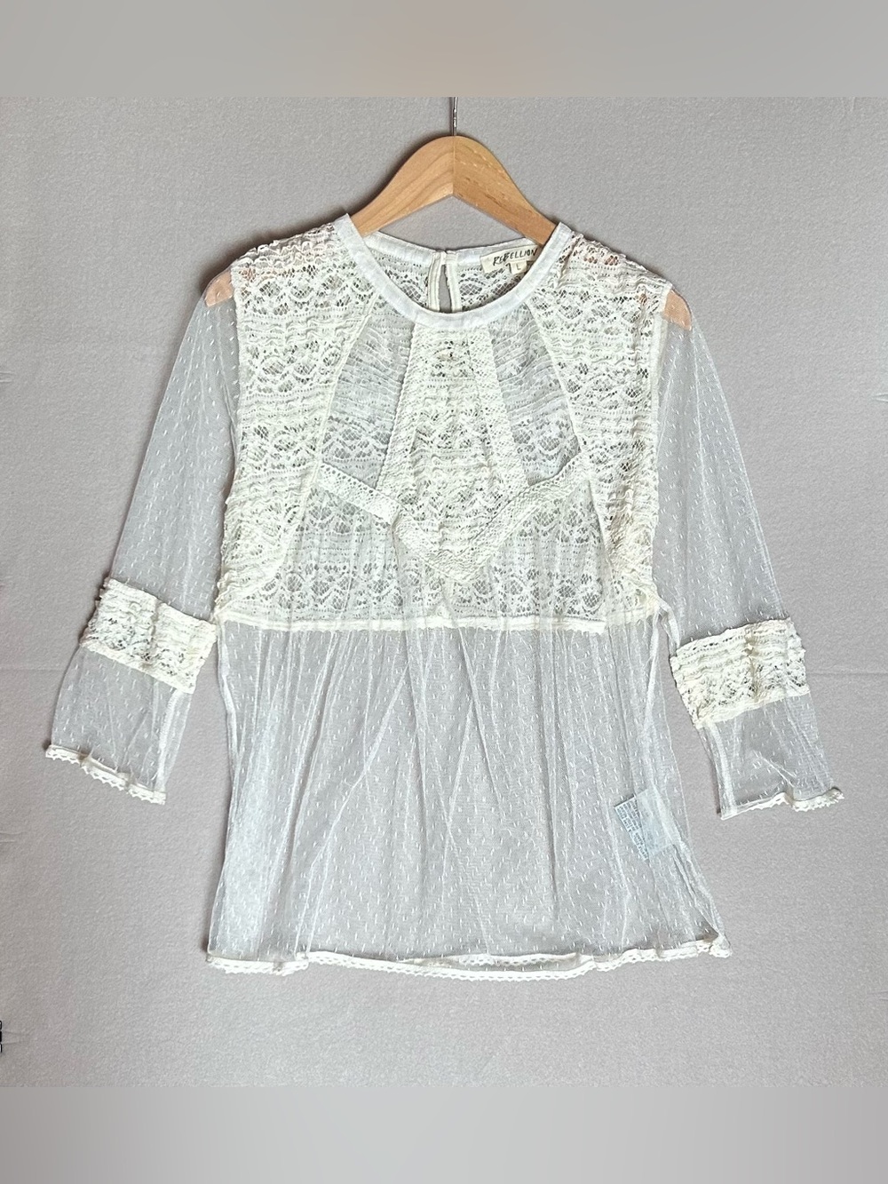 💜 Rebellion Ivory Sheer Lace Crochet Blouse